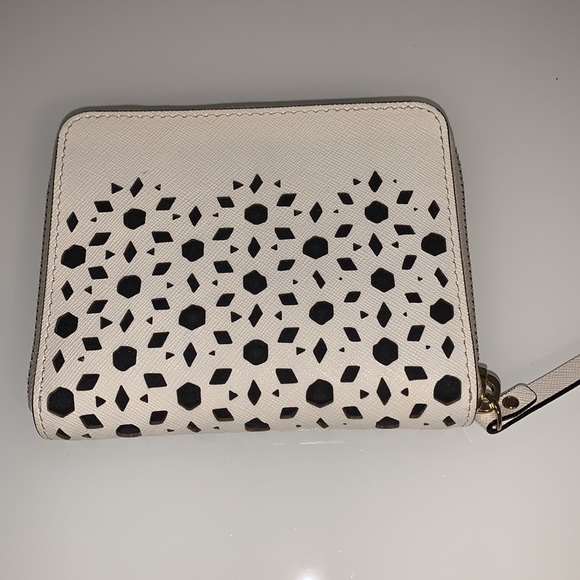 Kate Spade compact wallet - Picture 2 of 3